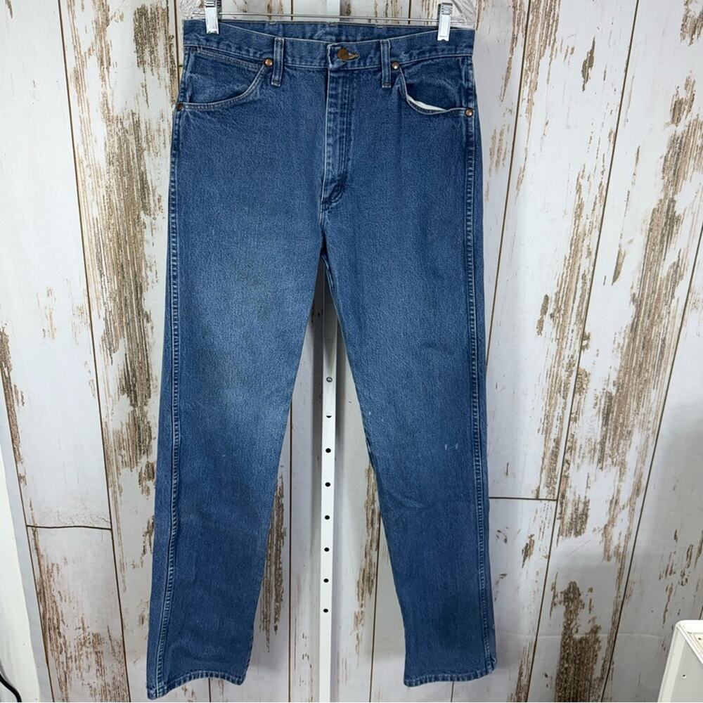 Wrangler MWZPW Men's Straight Fit Blue Jeans, Size 33x38. Excellent condition!